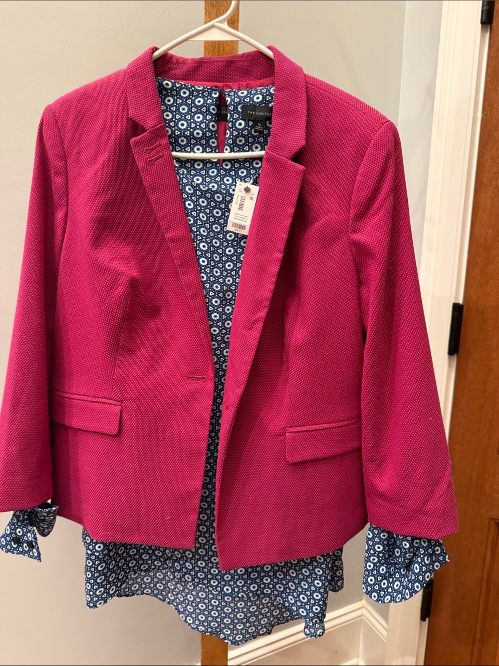 The Limited Sz 14 New Hot Pink Textured Blazer and New XL top